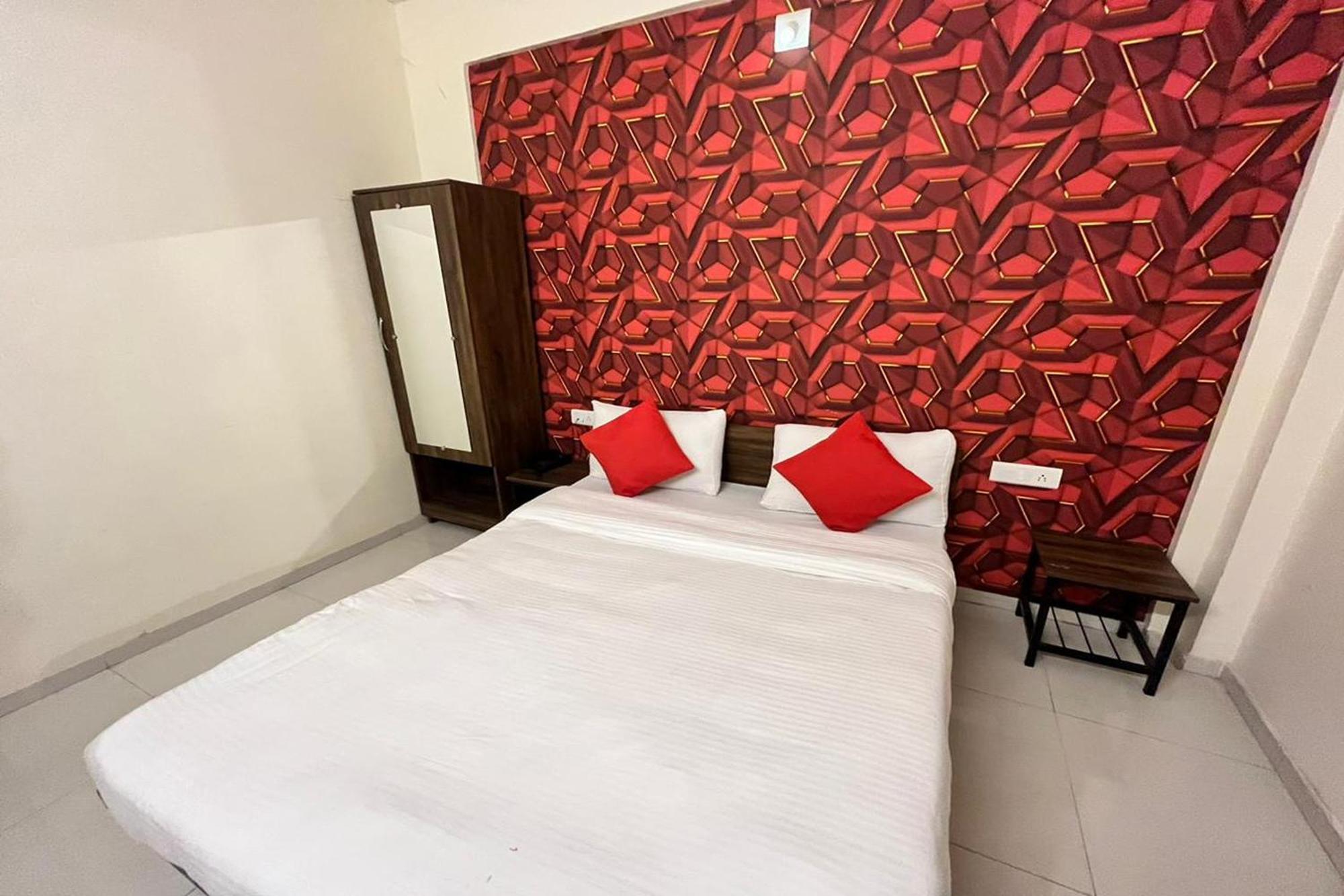 Hotel Kalyan Palace Batwa Luaran gambar