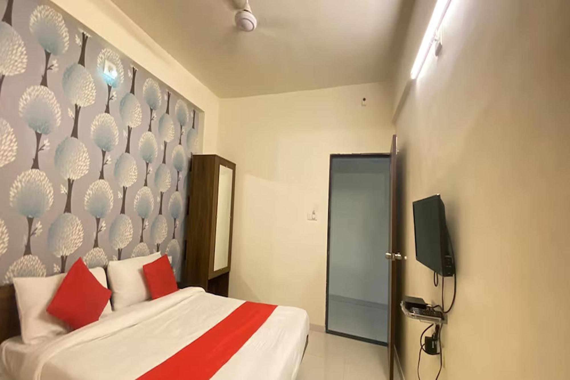 Hotel Kalyan Palace Batwa Luaran gambar
