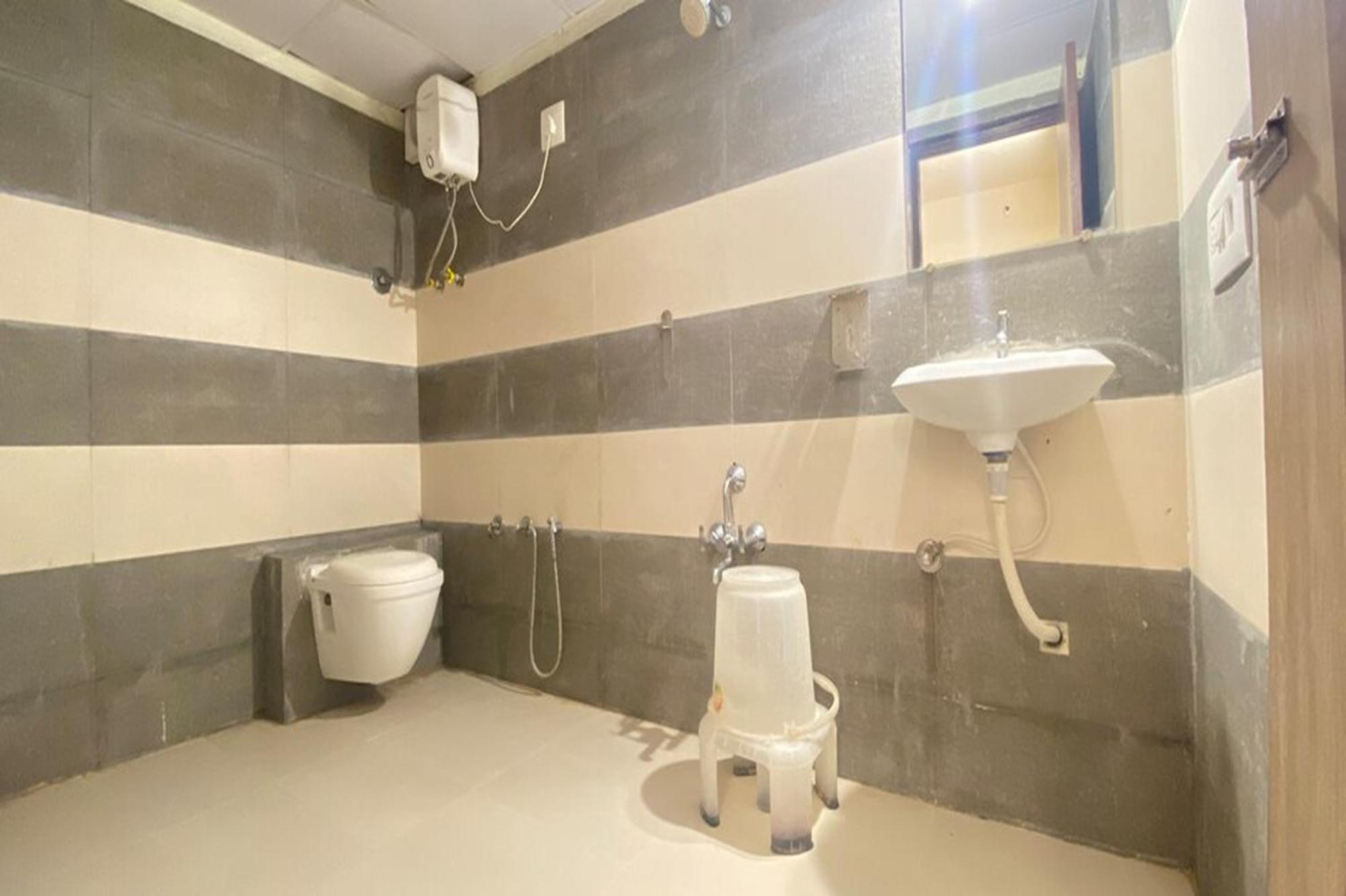 Hotel Kalyan Palace Batwa Luaran gambar